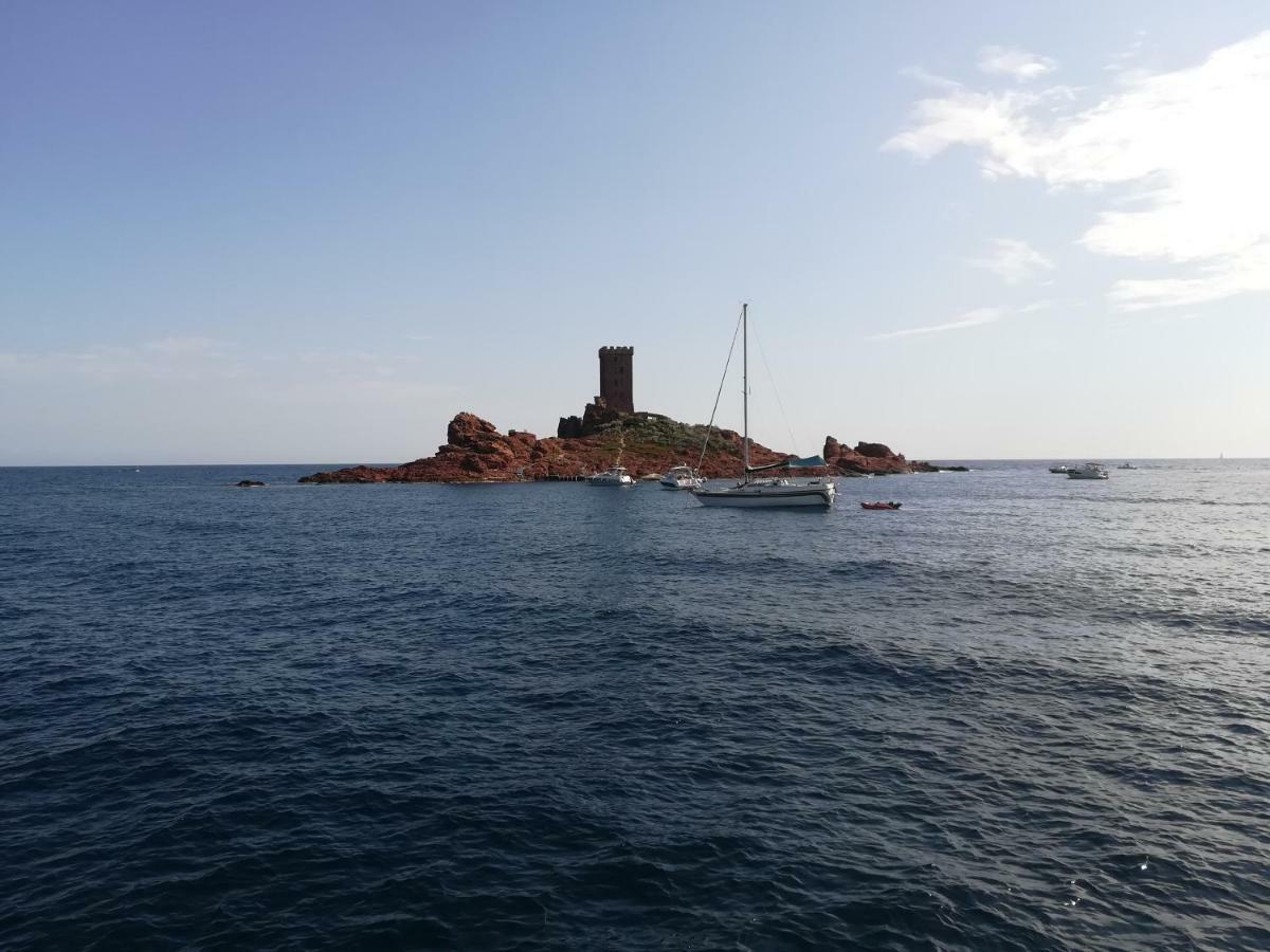 Cap Esterel Appartement Climatise Dans Le Centre Du Village Vacances Drammont Exterior foto