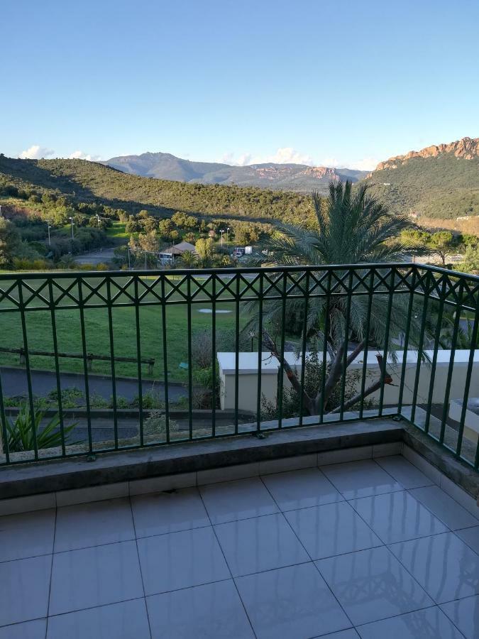 Cap Esterel Appartement Climatise Dans Le Centre Du Village Vacances Drammont Exterior foto