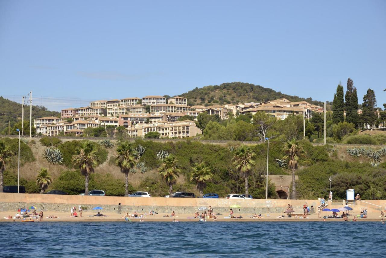 Cap Esterel Appartement Climatise Dans Le Centre Du Village Vacances Drammont Exterior foto